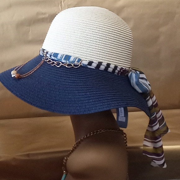 Hat - Picture 2 of 5